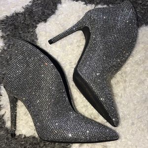 NEW Jessica Simpson sparkling SHOW STOPPERS!